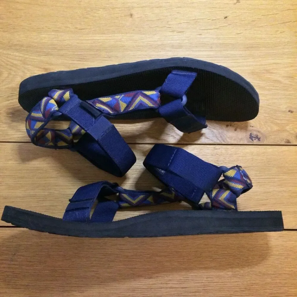 Teva Original Universal sandal blue geometric 